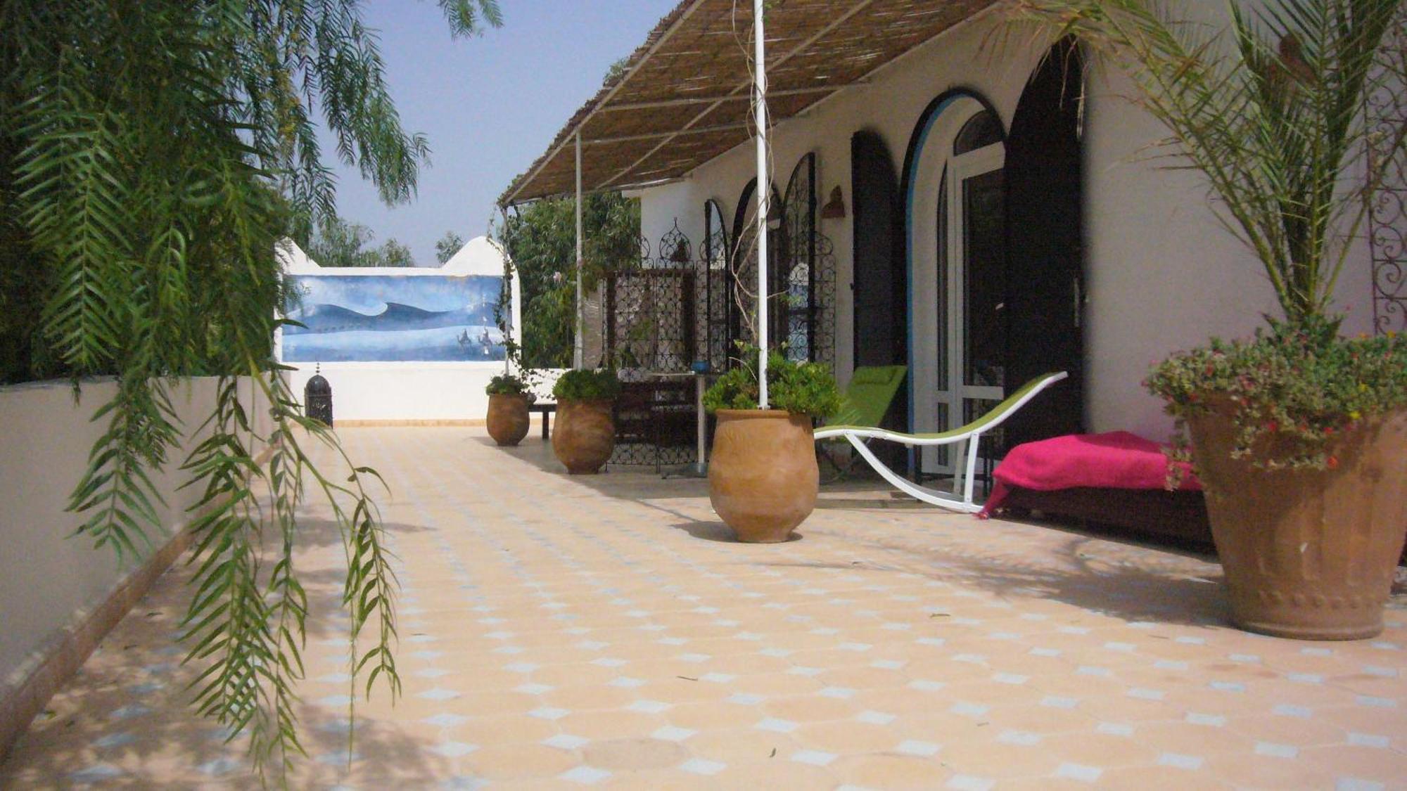 Villa Daba Ghazoua Bagian luar foto