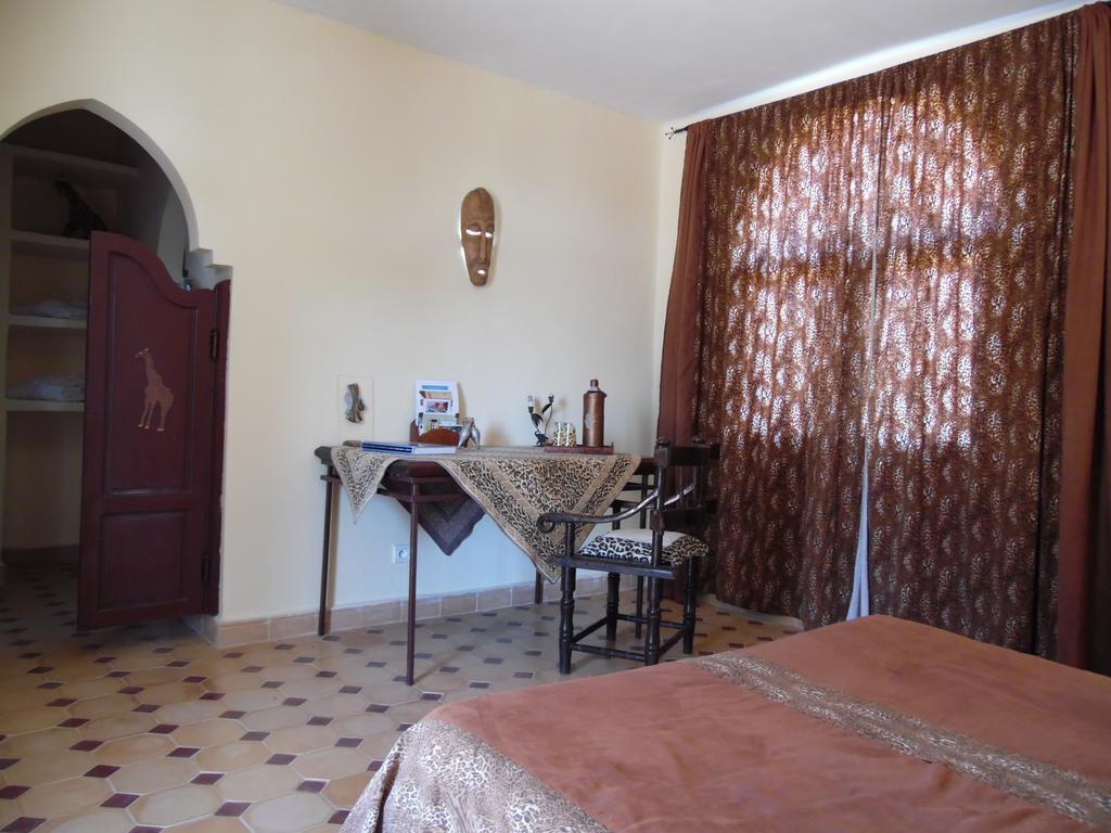 Villa Daba Ghazoua Bagian luar foto